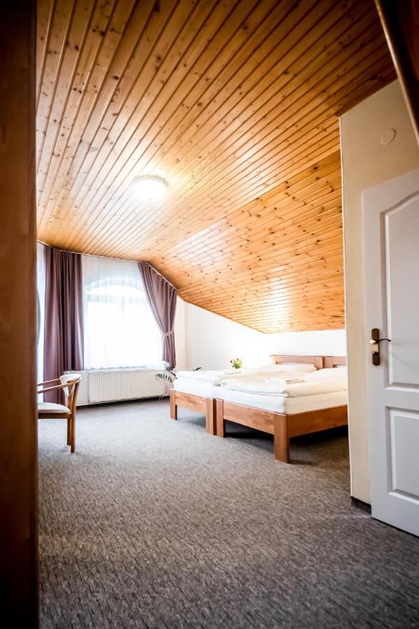 Hotel Squash Centrum Prievidza Exterior photo